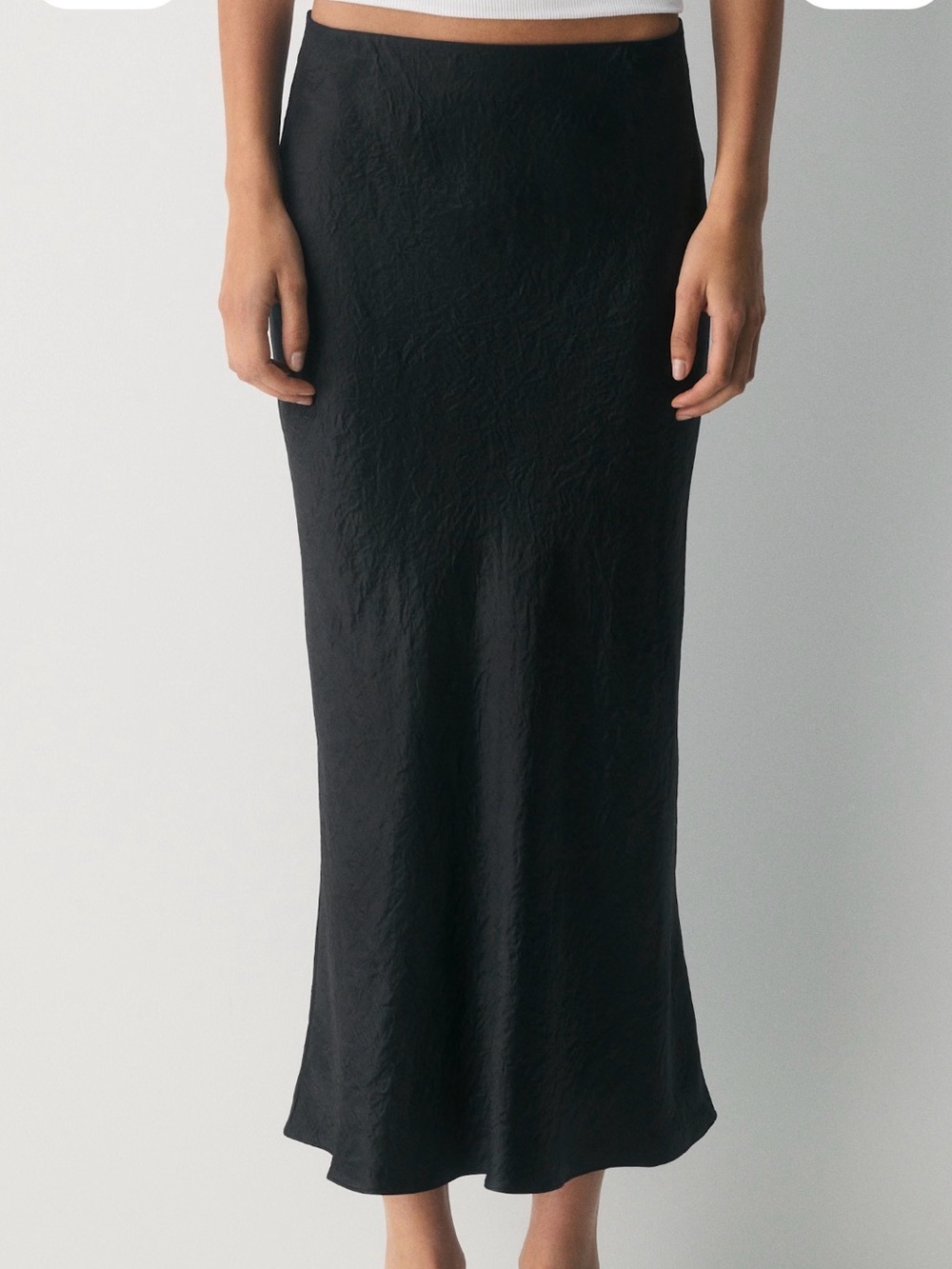 Aritzia Babaton Silk Satin Midi Skirt